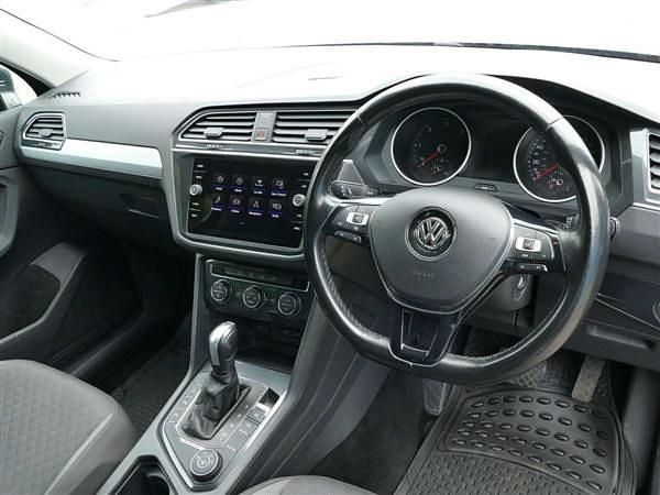 Image 2/4