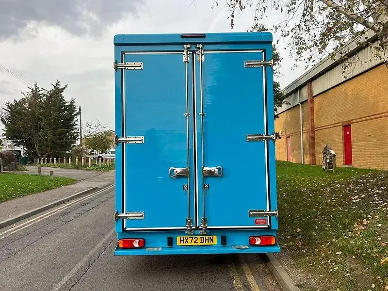 Used Peugeot Boxer S 165 HP (121 kW) 2022 Blue Van