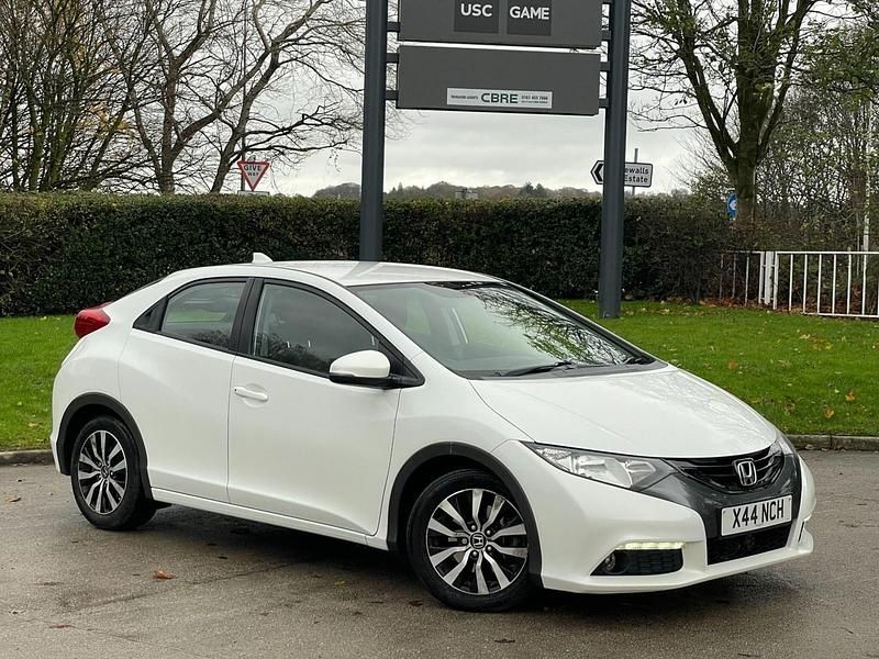 Used Honda Civic ES 120 HP (88 kW) 2013 White Hatchback