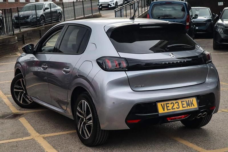 Used Peugeot 208 Allure+ 129 HP (94 kW) 2023 Grey Hatchback