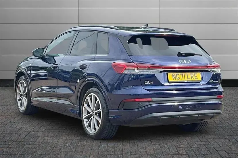Used Audi Q4 e-tron Comfort 150 kW (204 HP) 2022 Blue SUV