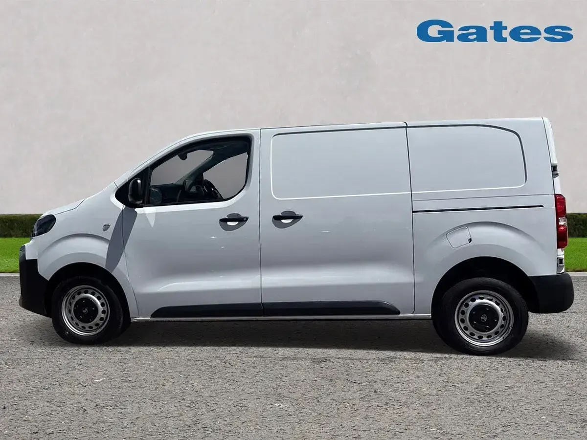 Used Citroën Dispatch 120 HP (88 kW) 2024 White MPV