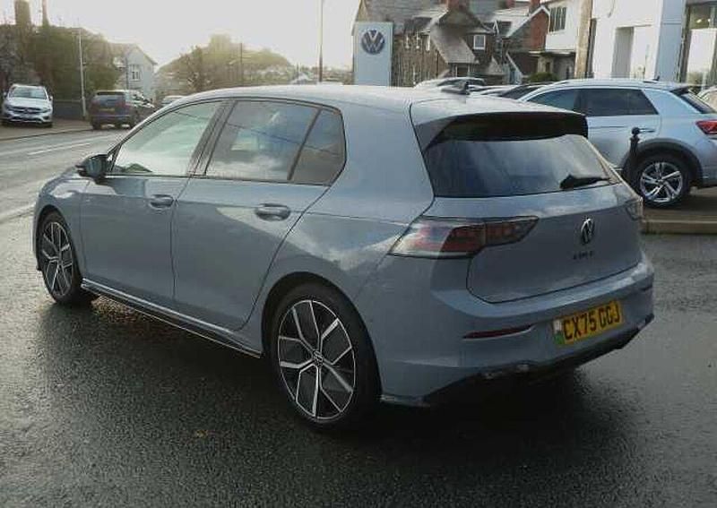 Used VW Golf VIII 150 HP (110 kW) 2025