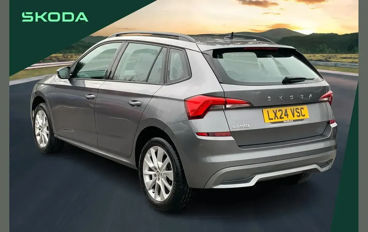 Begagnad Skoda Kamiq SE 150 HK (110 kW) 2024 Grå SUV
