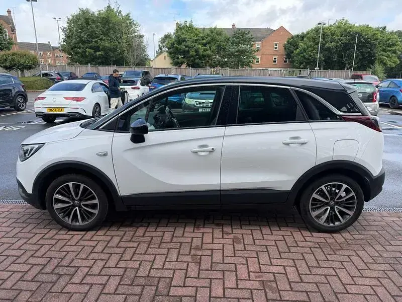 Used Vauxhall Crossland X Elite 2020 White SUV