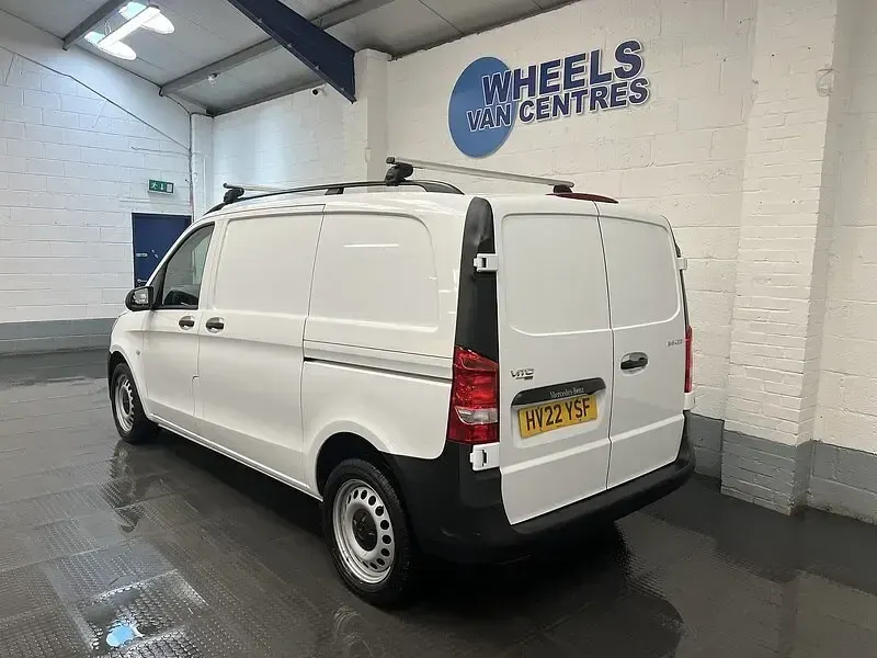 Used Mercedes Vito Progressive 134 HP (98 kW) 2022 White Van