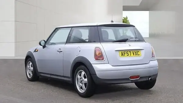 Used Mini ONE Hatch 95 HP (69 kW) 2007 Silver Hatchback