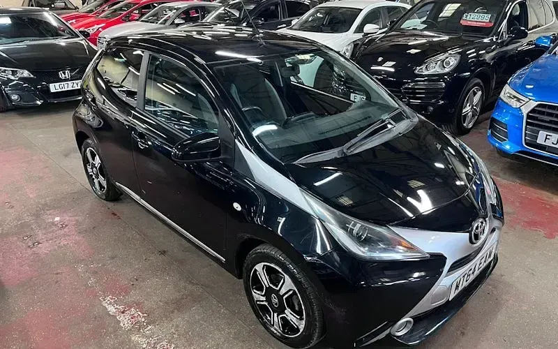 Used Toyota Aygo X-clusiv 69 HP (50 kW) 2015 Hatchback