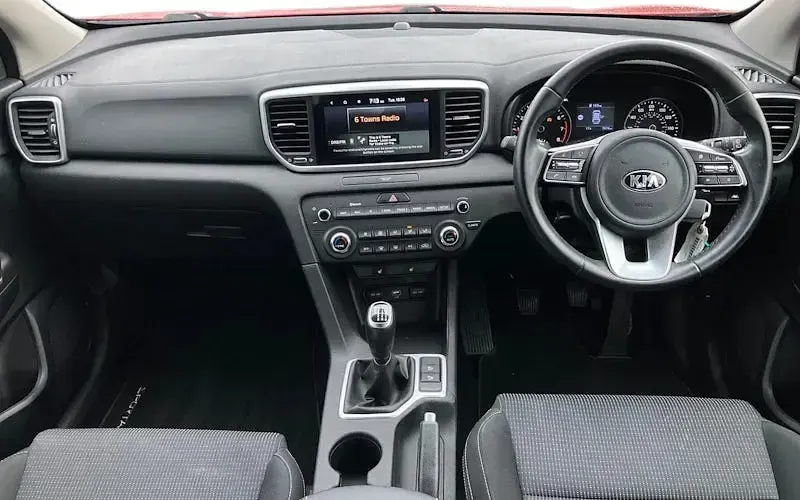 Used Kia Sportage 132 HP (97 kW) 2021 Red SUV