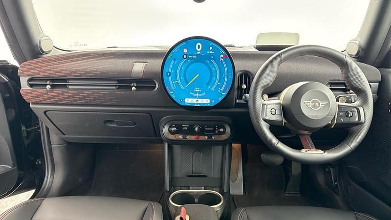 Used Mini Cooper S Hatch 201 HP (147 kW) 2024 Black Hatchback