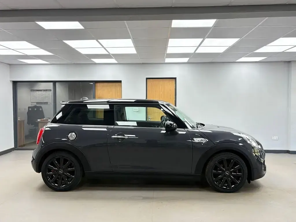 Used Mini Cooper SD Hatch 170 HP (125 kW) 2015 Grey Hatchback