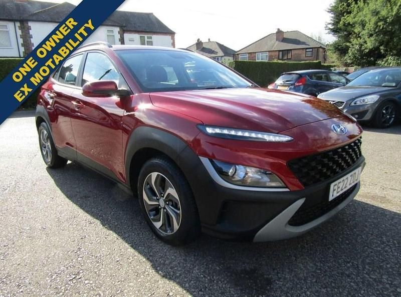 Red Used 2022 Hyundai Kona SE SUV | £15,950 (Good price) - Image 1/3