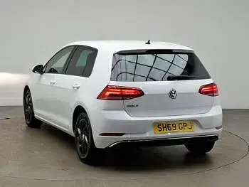 Used VW Golf VII Match 150 HP (110 kW) 2019 White Hatchback