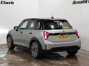 Used Mini Cooper Classic 114 kW (156 HP) 2025 Silver Hatchback