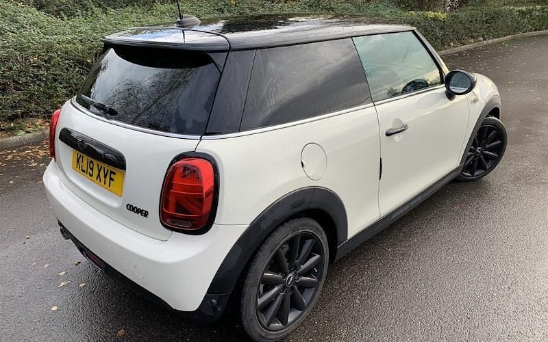Used Mini Cooper Classic 136 HP (100 kW) 2021 Hatchback
