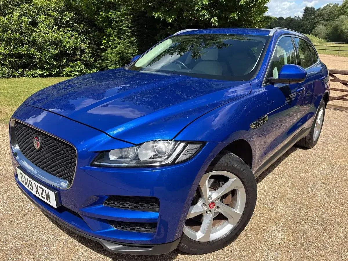 Used Jaguar F-Pace Prestige 180 HP (132 kW) 2019 Blue SUV