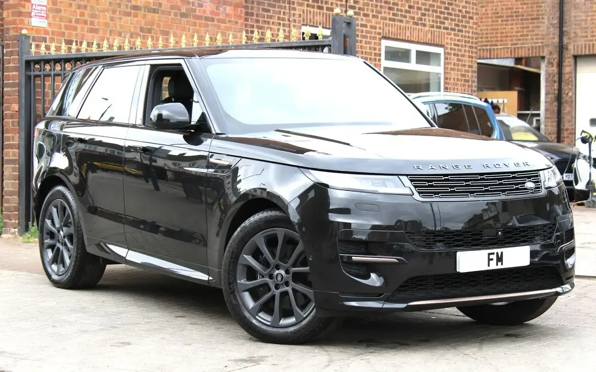 Used Land Rover Range Rover Sport SE Dynamic 295 HP (216 kW) 2023 Black SUV