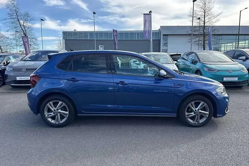 Used VW Polo R-line 95 HP (69 kW) 2023 Blue Hatchback