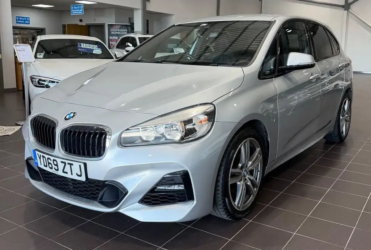 Begagnad BMW 218 M Sport 2019 Silver Halvkombi