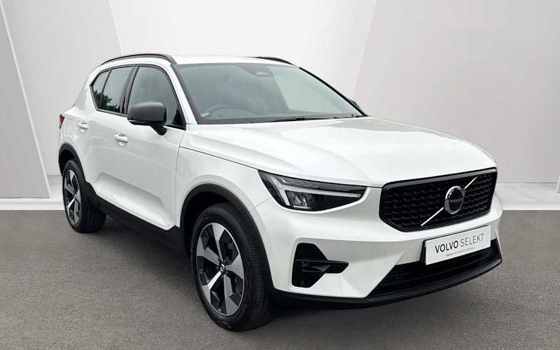 Used Volvo XC40 Plus 163 HP (119 kW) 2025 SUV