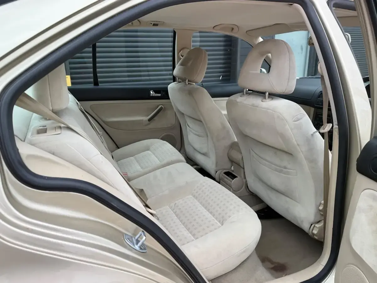 Used VW Bora SE 2001 Beige Sedan