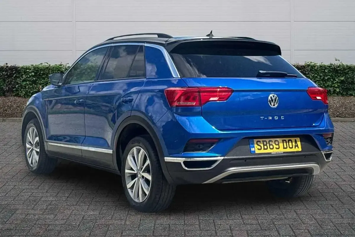 Used VW T-Roc Design 150 HP (110 kW) 2020 Blue SUV