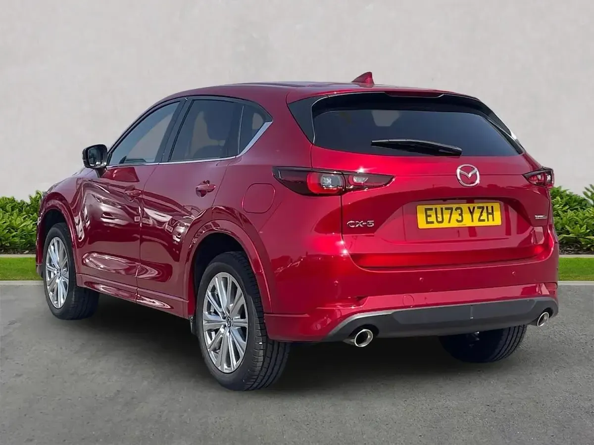 Usado Mazda 6 Takumi-Line 165 HP (121 kW) 2023 Vermelho SUV