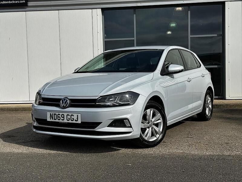 Used VW Polo SE 95 HP (69 kW) 2019 Silver Hatchback