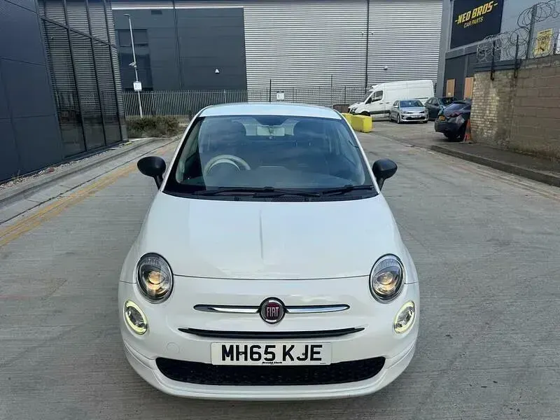 Used Fiat 500 Pop 70 HP (51 kW) 2015 White Hatchback