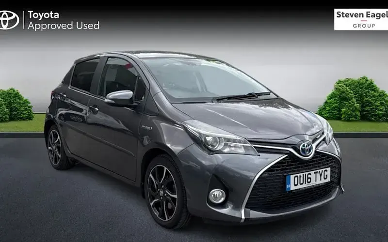 Used Toyota Yaris Design 101 HP (74 kW) 2016 Hatchback