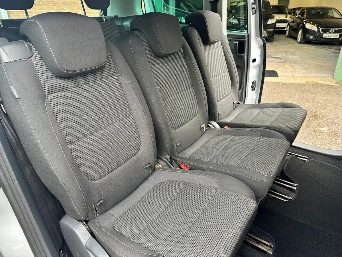 Used VW Sharan SE 150 HP (110 kW) 2017 Silver MPV