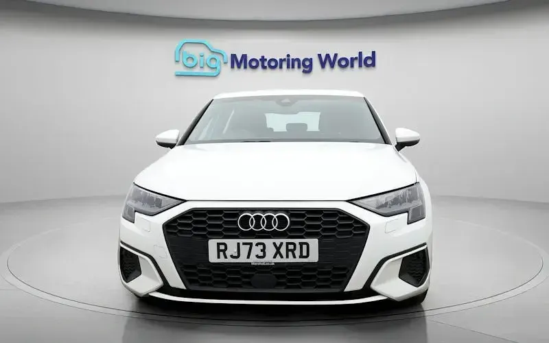 Used Audi A3 Sportback 110 HP (80 kW) 2023 White Hatchback