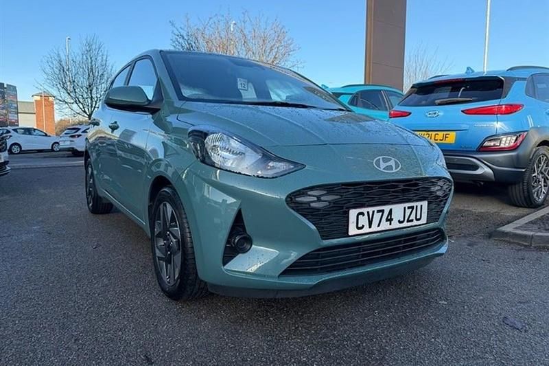 Green Used 2024 Hyundai i10 Advanced Hatchback | £15,299 (Fair price) - Image 1/1