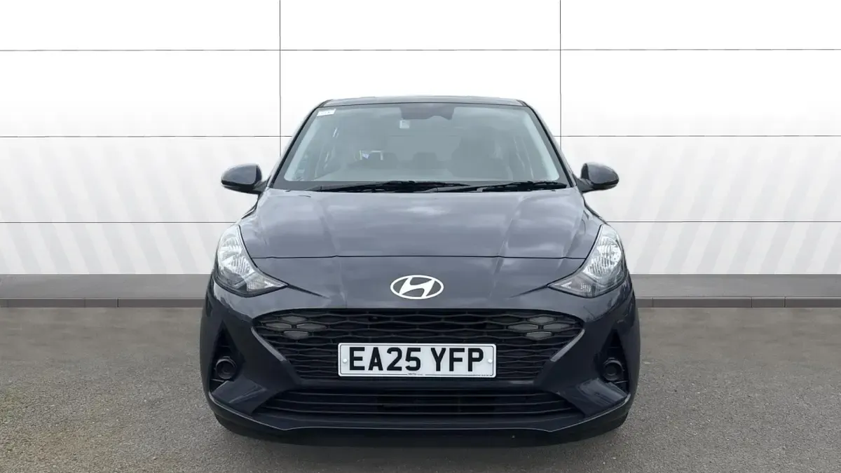 Used Hyundai i10 Advanced 63 HP (46 kW) 2025 Grey Hatchback