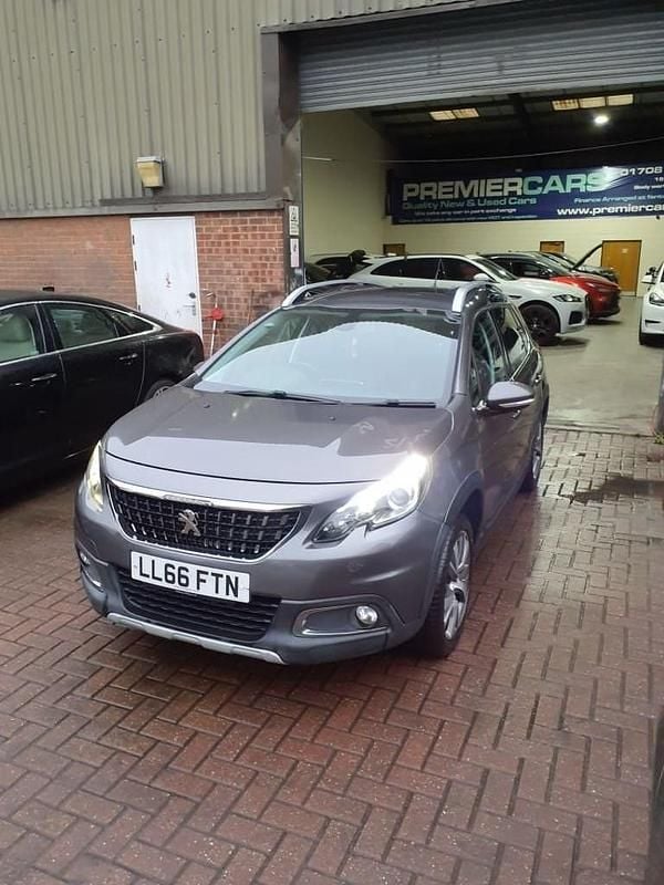 Used Peugeot 2008 Allure 110 HP (80 kW) 2017 Grey SUV