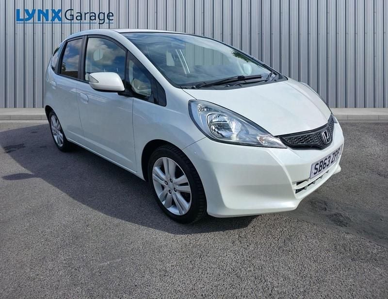 White Used 2013 Honda Jazz ES Hatchback | £9,250 (A bit pricey) - Image 1/4