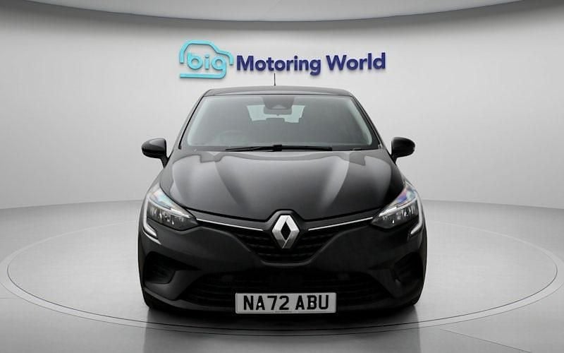 Begagnad Renault Clio V Iconic 90 HK (66 kW) 2022 Svart Halvkombi