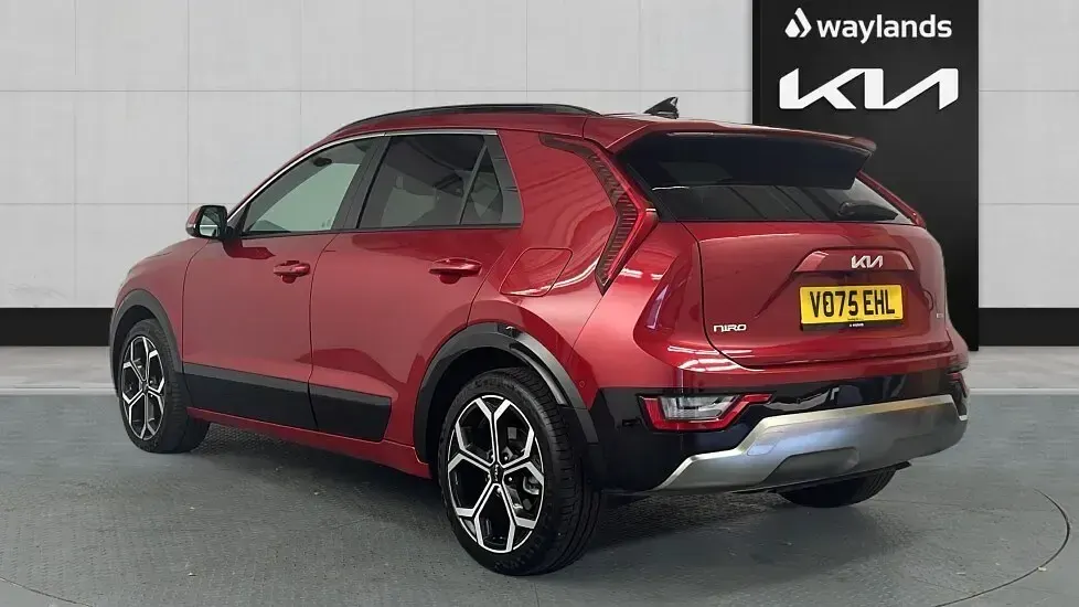 Used Kia Niro 2025 Red SUV