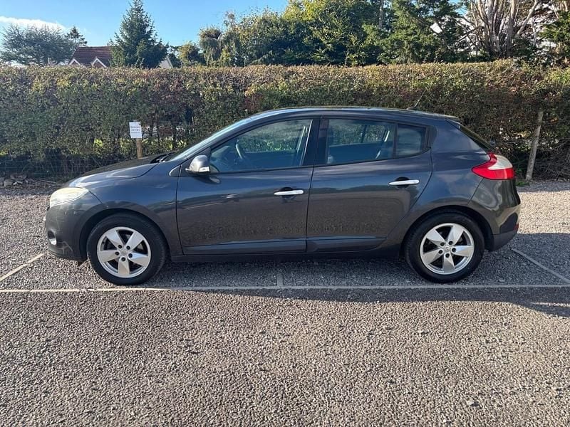 Used Renault Mégane III Dynamique 110 HP (80 kW) 2011 Grey Hatchback
