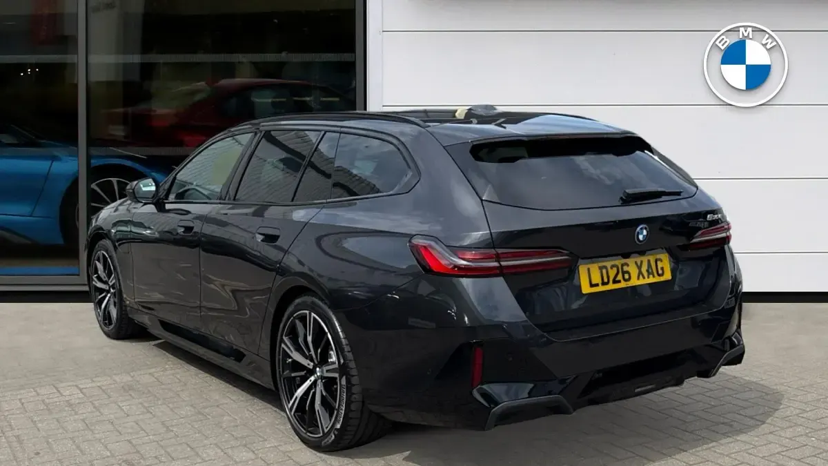 Used BMW 530e M Sport 295 HP (216 kW) 2026 Grey Estate
