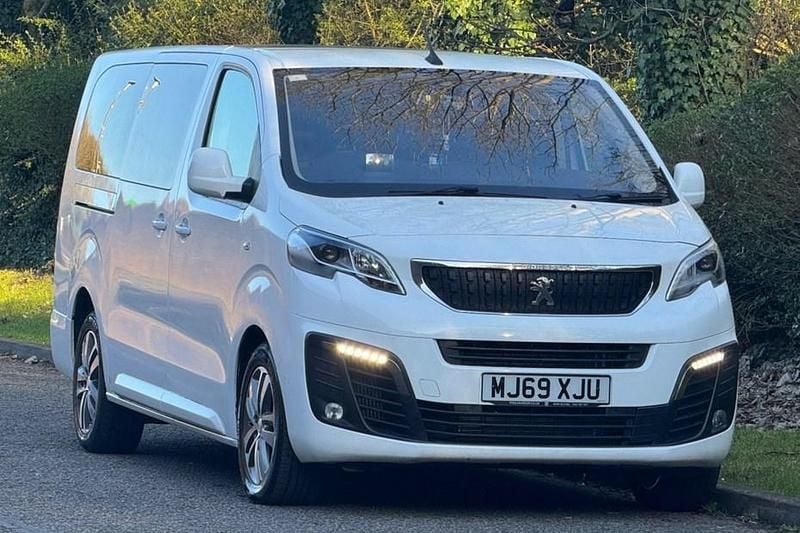 Used Peugeot Traveller Allure 2019 MPV