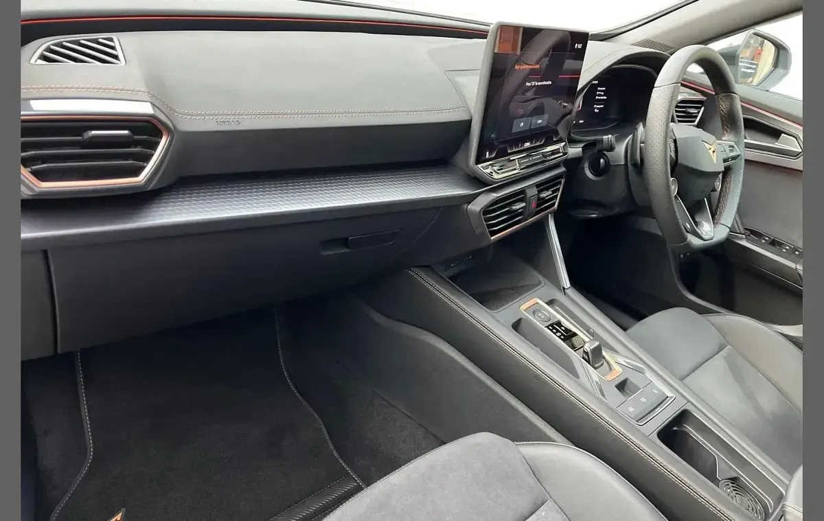 Used Cupra Formentor 200 HP (147 kW) 2025 White SUV