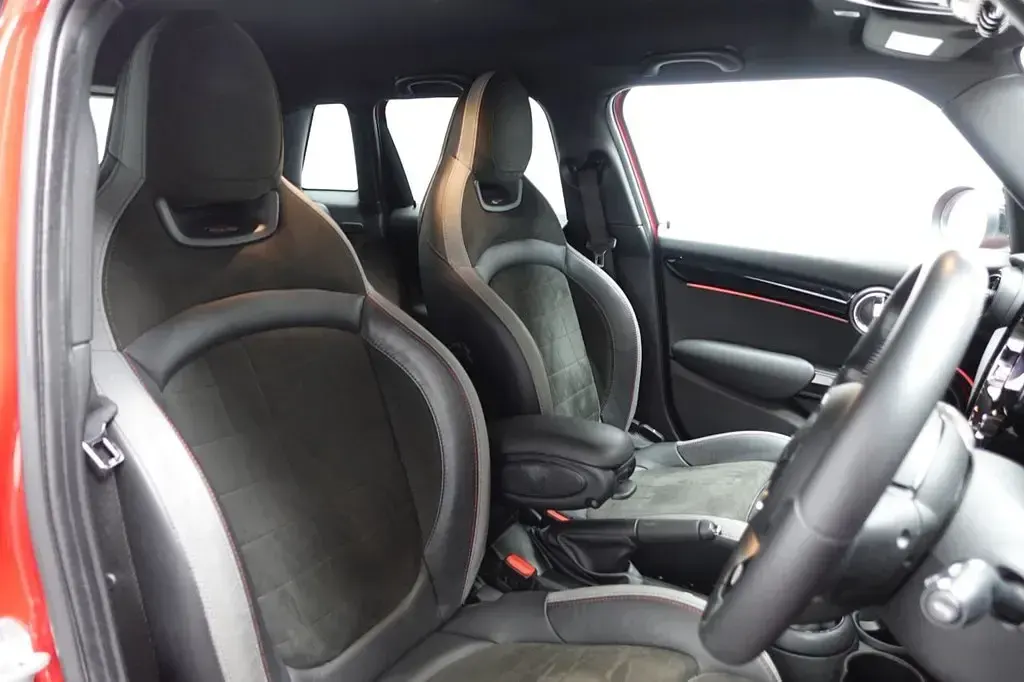 Usado Mini Cooper S Hatch 178 HP (130 kW) 2021 Vermelho Citadino