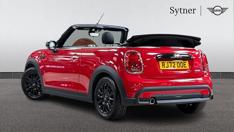 Used Mini Cooper Classic 134 HP (98 kW) 2022 Red Hatchback