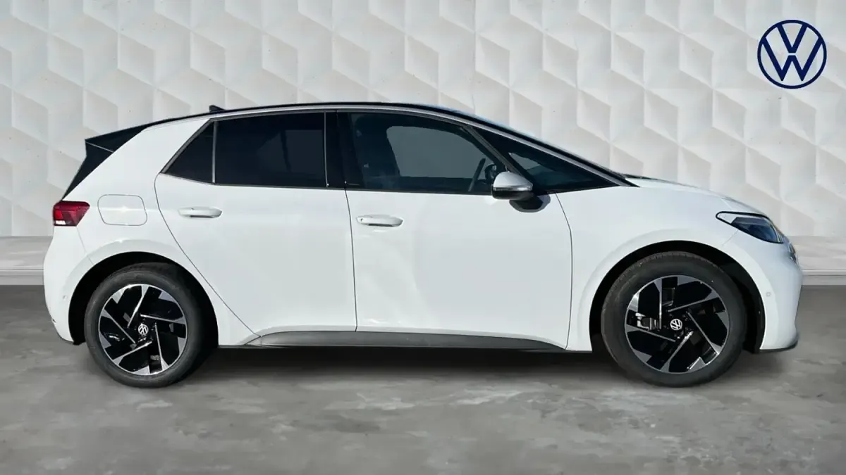 Used VW ID.3 Pure 125 kW (170 HP) 2026 White Hatchback