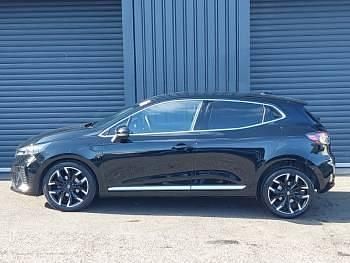 Used Renault Clio V Techno 90 HP (66 kW) 2024 Black Hatchback