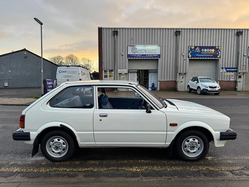 Used Honda Civic 1981 White Hatchback