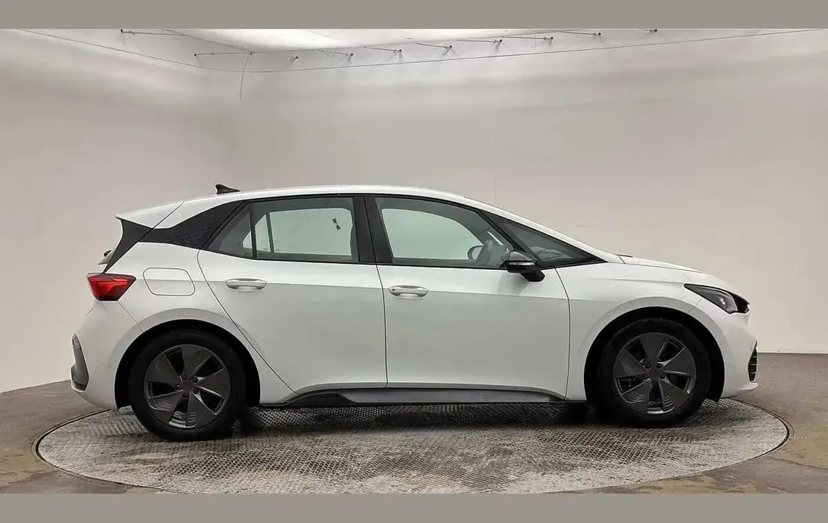 Used Cupra Born 150 kW (204 HP) 2023 White Hatchback