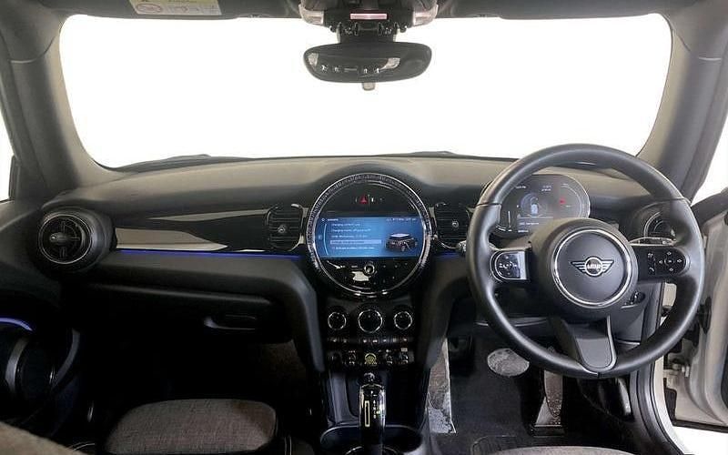 Used Mini Cooper Level 2 135 kW (184 HP) 2023 Hatchback