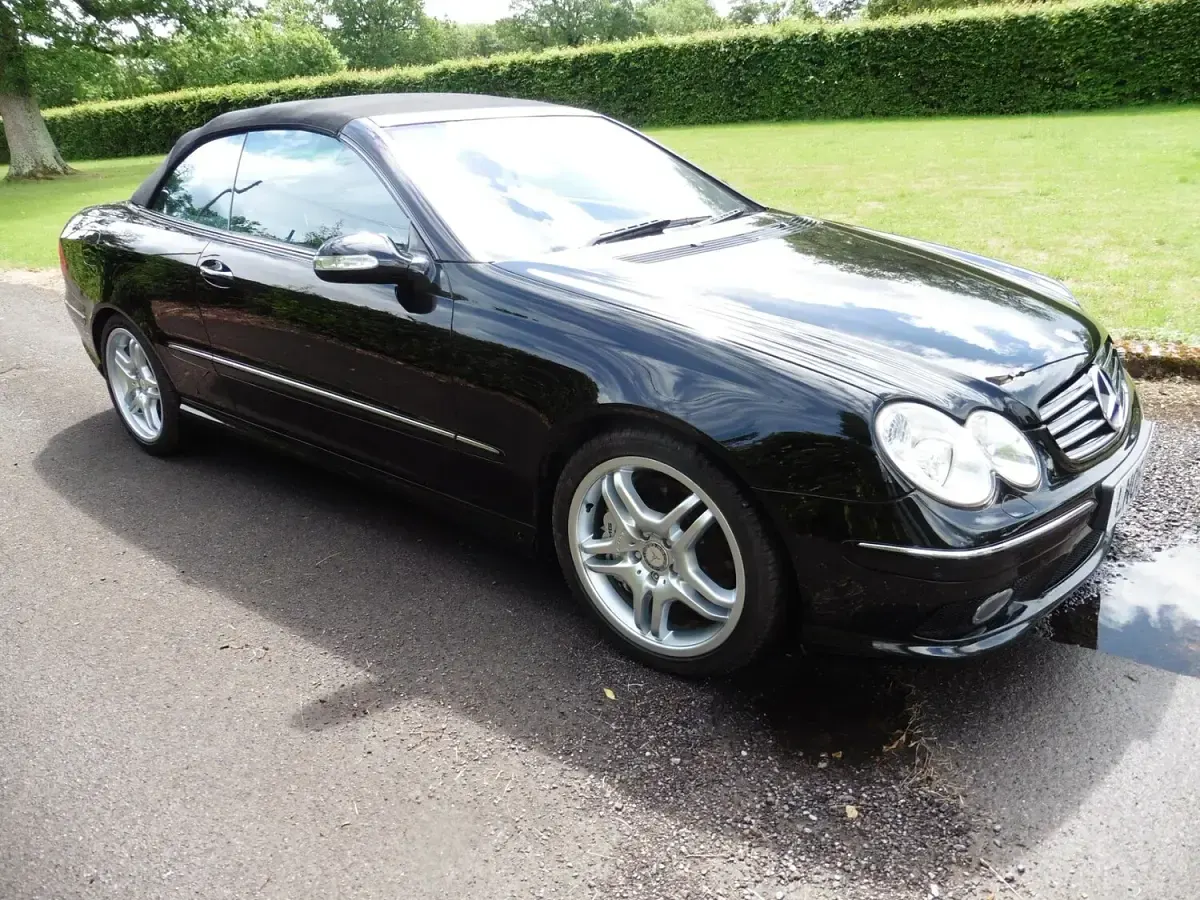 Used Mercedes CLK55 AMG 362 HP (266 kW) 2005 Black Cabriolet